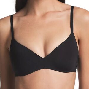 SKIMS Wireless Form Push Up Plunge Bra, Onyx